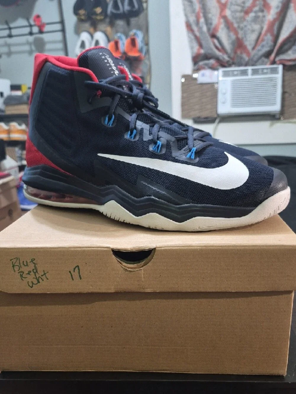 SAMPLE Nike Air Max Audacity 